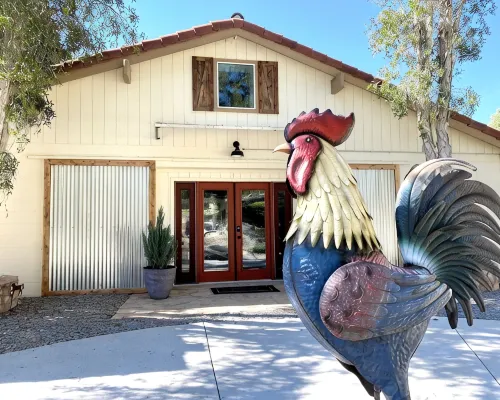 Luxury Horse Barndominium Country Getaway Hotels in Rainbow