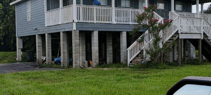 Central Florida Vacation Stilt Home with pool! Hotels in Ruskin