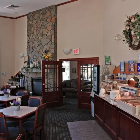 AmericInn by Wyndham Hill City Mt Rushmore