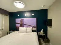 Rodeway Inn Near JFK Airport Hotels in New York