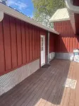 Large 2Br Retro Cabin!