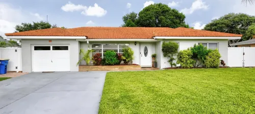 Charming Clearwater Family Home w pool - 프라이빗 풀