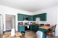 Charm of Crestview! 5-bedroom house in serene Knoxville! - Bungalows