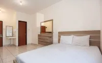 RedLiving Apartemen RQ at Ecohome Citra Raya - 2-Star