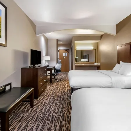 Comfort Suites Portland Airport