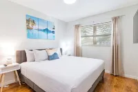 Heated Private Pool + Game Room | Family & Group Favorite | Beach Minutes Away - 부티크