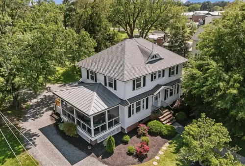 Private Kilmarnock Home: Walk to Dining + Minutes to Wedding Venues & Wineries - 4-Star