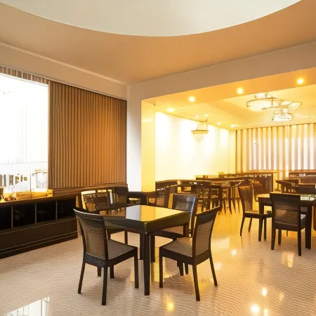 Intouch Riverside Hotel