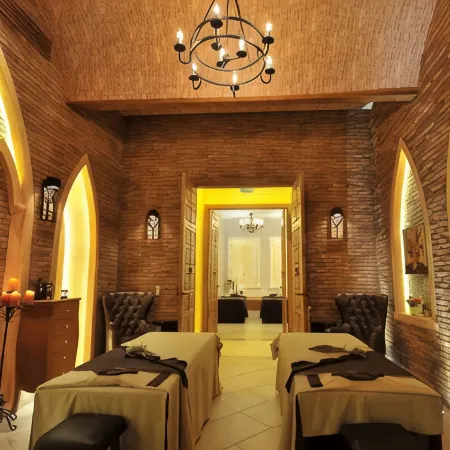 Toscana Valley Town Square Suites