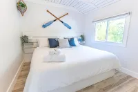 Lakeside Guest House - Porters Lake