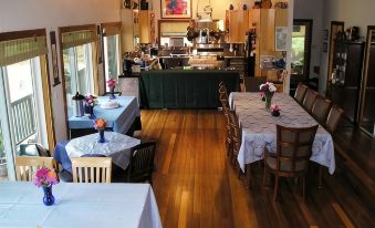 Coppertoppe Inn & Retreat Center
