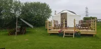 Greenacres Glamping - Разрешено размещения с домашними животными