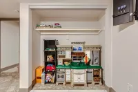 Family and Dog Friendly - Game Room - Central Location Between Denver & Boulder - Homestays