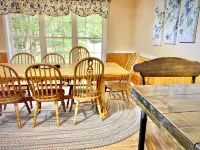 Hidden Bliss-Large 4 bedroom home at Mt Storm Lake - 3-Star