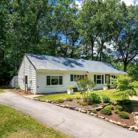 Spacious 4-bedroom house in State College