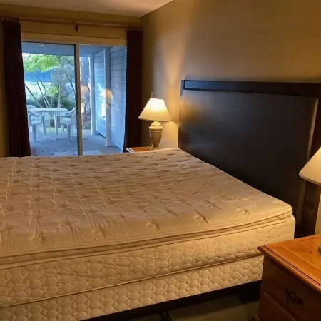 Oceanfront Nanoose Bay stunning views condo sleeps 6