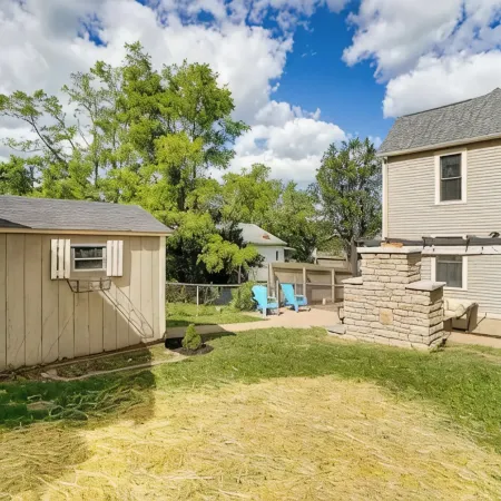 Oakley Square 3BR - Walkable-Sleeps 5 - Fire Pit