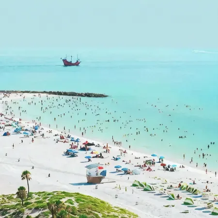 *Pool* 8.5 miles to Honeymoon Island. 4 bdr