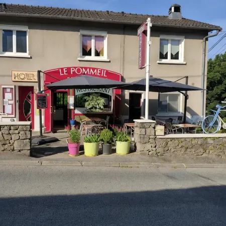 Hôtel le Pommeil