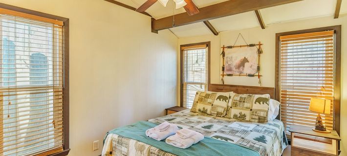Charming Beech Mountain Chalet – 2BR + Loft - 5 Mins to Ski Slopes & Restaurants Hotels in Бич Маунтан