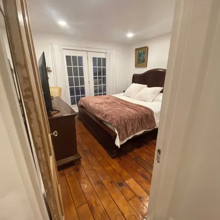 Beautiful 3-bedroom bayview townhome in downtown Menominee