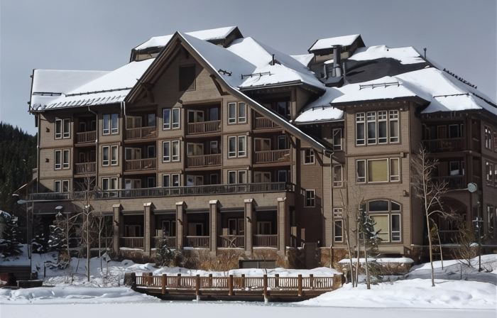 Platinum Luxury Condo