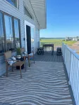 Quick walk to the Beach - 2-Star