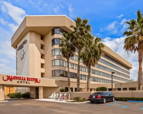 Magnolia Bluffs Casino Hotel, BW Premier Collection Hotels in Natchez