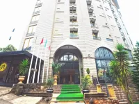 Bellevue Hotel and Spa Hotels near Yeka