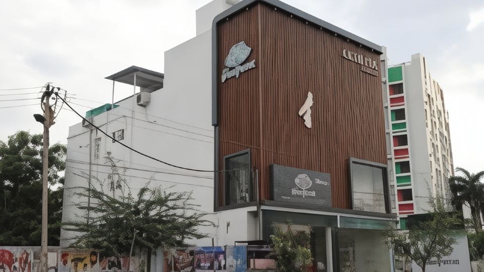 Hotel Green Parrot