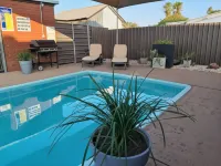 Country Mile Motor Inn