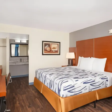 Travelodge by Wyndham Albuquerque West
