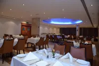 Al Madina Suites Doha -  Ferienwohnungen