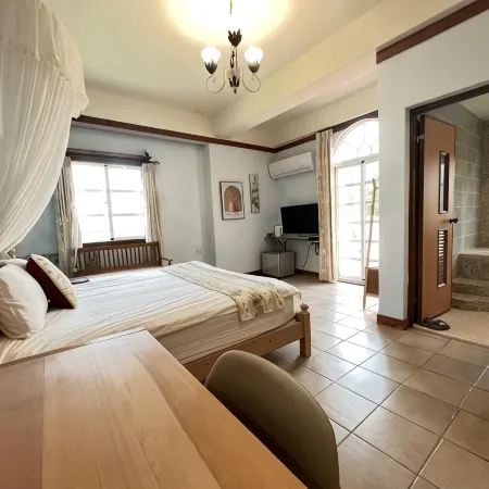 Avignon Bed and Breakfast Отели рядом с достопримечательностью «Термальный парк Сыхуньси»