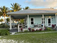 Paradise Beach Cottage- Newly Renovated 3 Bed/3 Bath Cottage On The Beach - Wifi