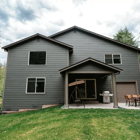 North Cascades Escape- spacious 5 bedroom, Hot Tub, family-friendly, WiFi, AC