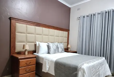 The Princess Guest House Отели в г. 
