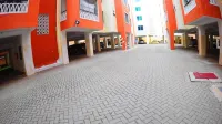 Wawa Luxury Apartments - Airport Shuttle