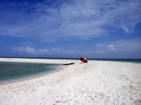 Camiguin Volcan Beach Eco Retreat & Dive Resort - Strand