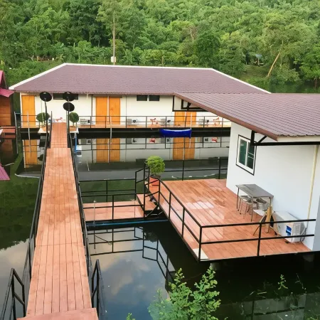River Hill Side Resort