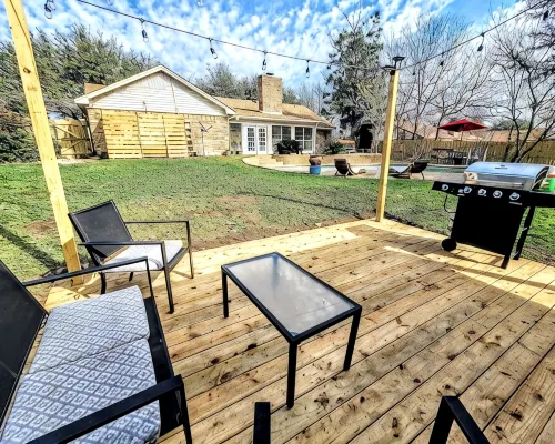 Texas Sunshine Oasis WACO/Silos/Baylor: Pool, Piano, PingPong, Pets on 1/2 acre Hotels in Hewitt
