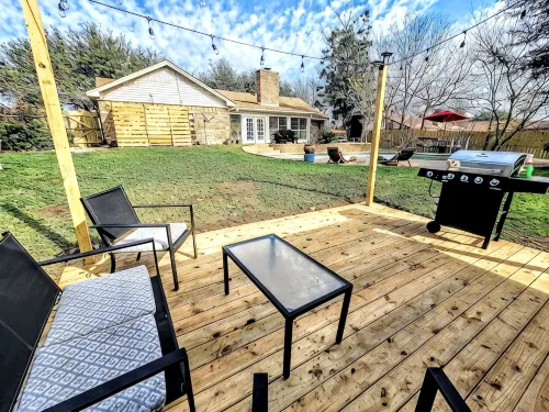Texas Sunshine Oasis WACO/Silos/Baylor: Pool, Piano, PingPong, Pets on 1/2 acre - Wifi