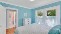 Updated 1930s carriage house in Ardsley Park Hotels in Midtown Savannah