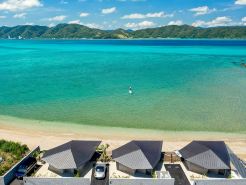 伝泊 The Beachfront MIJORA宿泊棟