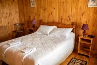 Unit 1 - Bay view duplex cottage near coffee shops, restaurants and beach - Homestays