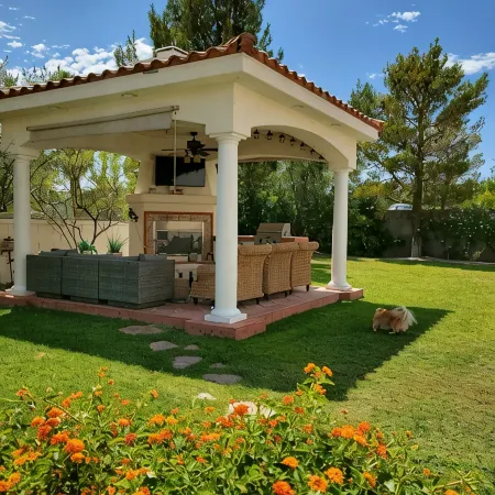 Private Oasis-Monthly Rental/ Pool/Spa/Golf/Wifi/Parking/Reviews! Отели рядом с достопримечательностью «Поле для диск-гольфа Mountain Crest Disc»