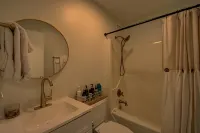 Golden Bear- lovely one bedroom with fireplace - 3-Star