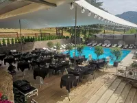 Pensiunea Mai - Pools
