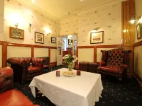 The Gladstone - Inns