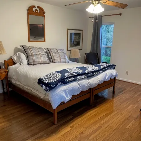 Waterfront 3Br Home on Lake Hartwell Near Clemson